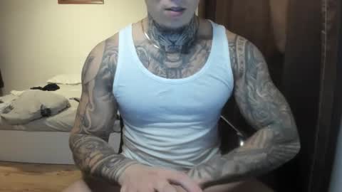 Snapshot of lewis_muscleee chatting on November 2025 08:19:02 PM blablablack online show from November 2025 08:19:02 PM