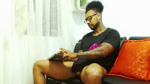 Snapshot of lewisstrong chatting on January 2025 11:02:02 AM Lewis Strong online show from January 2025 11:02:02 AM