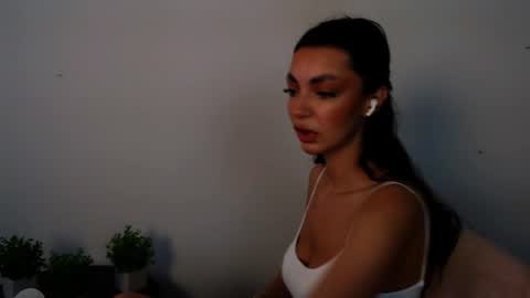 Alexia online show from June 2026 12:16:01 PM