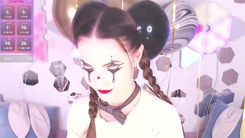 Alexia online show from September 2025 06:13:01 AM