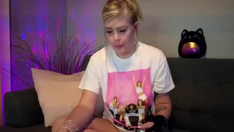 Lexi online show from September 2025 06:06:02 AM