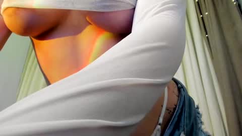 Vicki online show from February 2025 04:57:01 PM