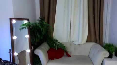 Vicki online show from September 2025 04:00:02 PM