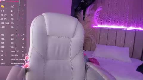 Lexi Adams  online show from July 2026 12:58:02 PM
