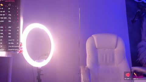 Lexi Adams  online show from July 2026 12:12:01 PM