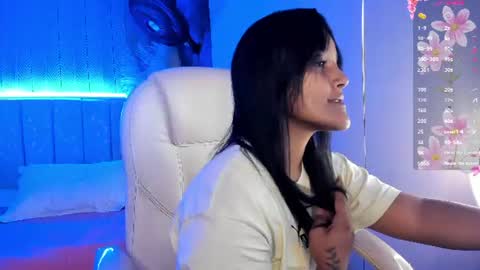 Lexi Adams  online show from July 2026 12:48:02 PM