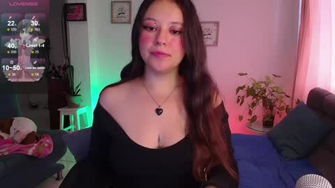 Snapshot of lexie_babe chatting on January 2025 11:40:02 AM Lexie Thompson 8pm 0000am -5 online show from January 2025 11:40:02 AM