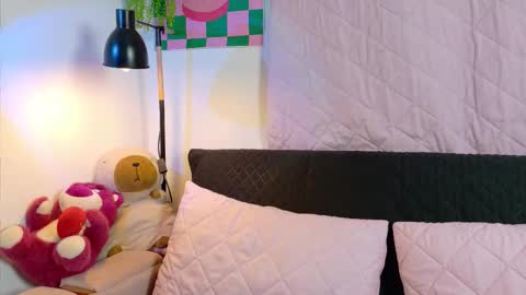 Lixie And Nte online show from December 2025 02:38:01 AM