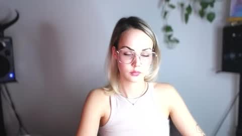 Snapshot of lexie_wild chatting on February 2025 01:09:02 AM Lexie online show from February 2025 01:09:02 AM