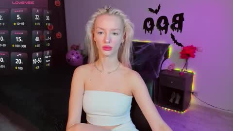 lexieblonde online show from October 2025 05:41:02 AM