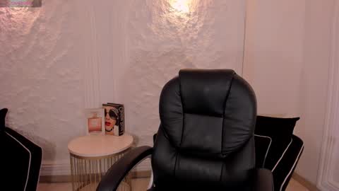 Lexie  online show from March 2026 11:48:02 AM