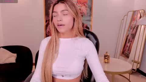 Lexie  online show from July 2026 06:20:01 PM