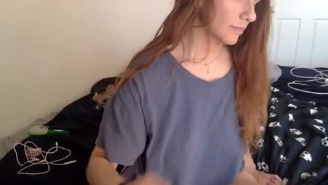 Snapshot of lexiial0 chatting on February 2025 05:16:01 PM Alexia L. online show from February 2025 05:16:01 PM