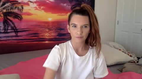 Snapshot of lexiial0 chatting on November 2025 05:12:02 PM Alexia L. online show from November 2025 05:12:02 PM