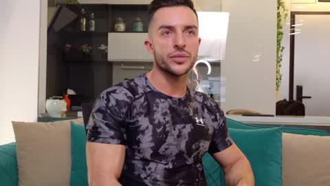 Snapshot of lexin25 chatting on December 2024 07:00:02 PM Askme online show from December 2024 07:00:02 PM