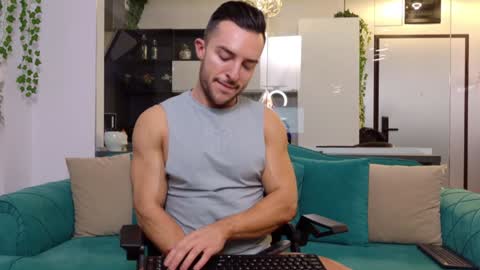 Snapshot of lexin25 chatting on January 2025 03:51:01 PM Askme online show from January 2025 03:51:01 PM