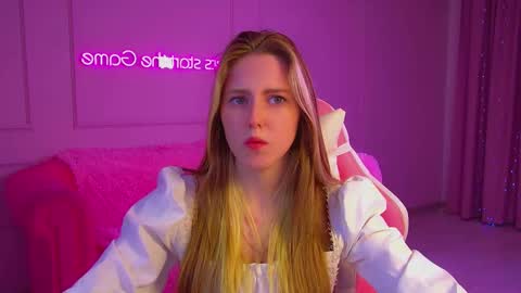 Lexi online show from September 2025 06:26:01 AM