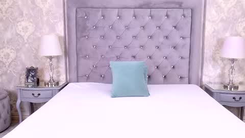 Lexi Riley online show from October 2025 05:28:01 AM