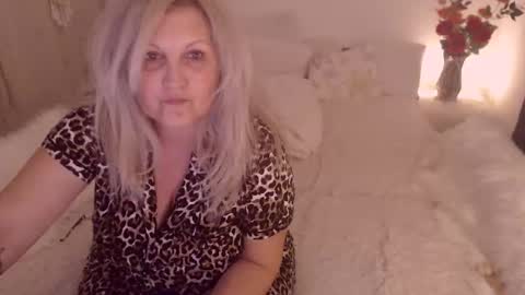 Hannah online show from February 2026 10:27:01 PM