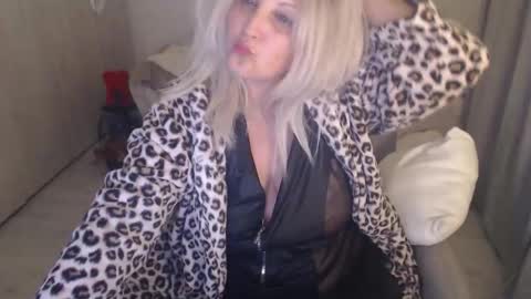 Hannah online show from April 2026 12:57:01 AM