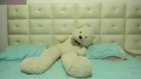 Snapshot of lexxi_ross chatting on November 2025 06:09:02 PM LEXXI online show from November 2025 06:09:02 PM