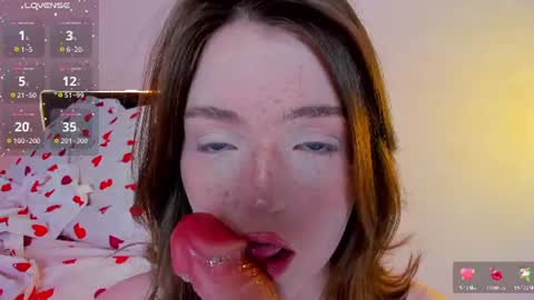 lexi miu online show from June 2026 07:05:01 PM