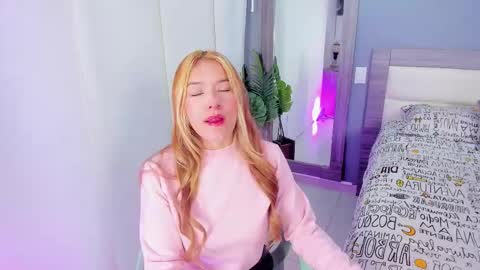 Snapshot of lexxybunny_ chatting on October 2025 11:40:01 AM Lexy online show from October 2025 11:40:01 AM