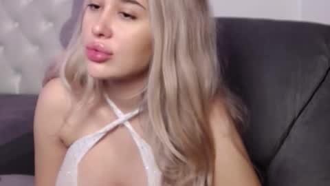 Lexxyselena online show from September 2025 09:29:02 PM