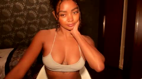 Snapshot of lexy_squirt_queen chatting on September 2025 01:18:01 AM LEXY - Independent account online show from September 2025 01:18:01 AM