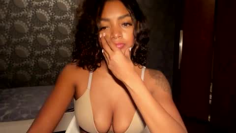 Snapshot of lexy_squirt_queen chatting on October 2025 12:24:02 AM LEXY - Independent account online show from October 2025 12:24:02 AM