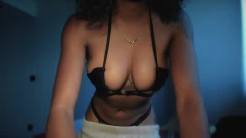 LEXY - Independent account online show from May 2026 11:07:01 AM