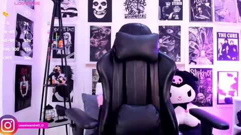 Snapshot of lexyjoyce chatting on September 2025 09:20:01 PM LexyJoyce online show from September 2025 09:20:01 PM