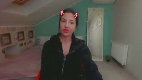 lexyswett online show from February 2025 11:01:01 PM