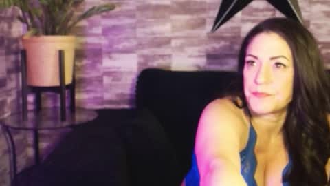 lexywetrain online show from November 2025 05:06:01 AM