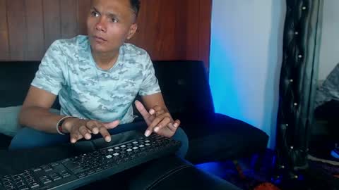 leyker_ath online show from April 2026 08:02:01 PM