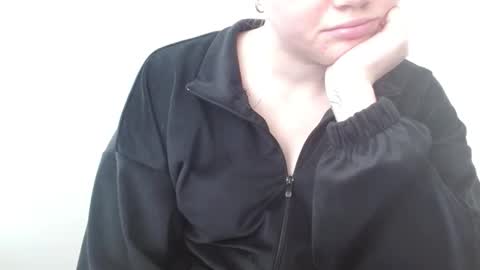 Leyla online show from May 2026 06:53:02 AM