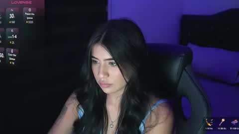 Snapshot of leyla_sans chatting on November 2025 12:33:01 AM Leyla online show from November 2025 12:33:01 AM