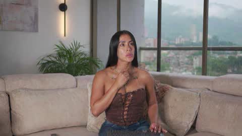 INSTA leylasteel model         online show from May 2026 10:37:02 PM