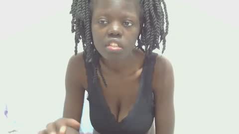 laylani69 online show from June 2026 11:29:02 AM