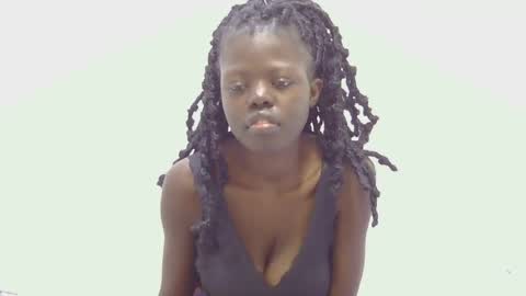 laylani69 online show from July 2026 08:52:02 PM