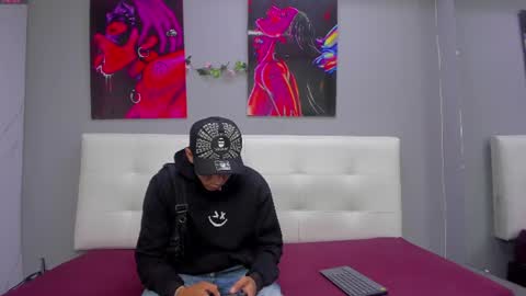 lia78couple online show from July 2026 07:49:01 PM