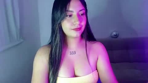 Lia  online show from June 2026 11:36:02 PM