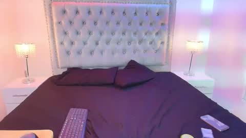 Lia  online show from November 2025 04:26:02 AM