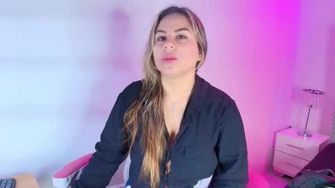 Lia  online show from March 2026 03:54:01 AM