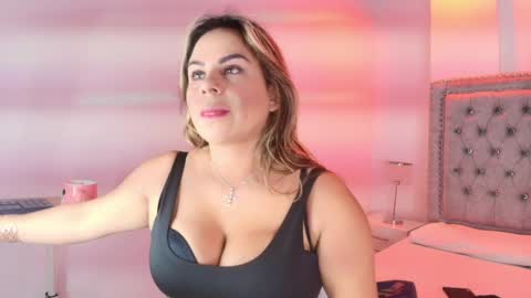 Lia  online show from April 2026 04:06:02 AM