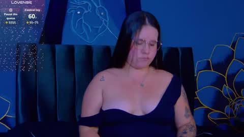 Lia Avalon online show from May 2026 11:38:01 AM
