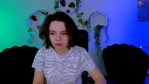 lia_dream_ online show from June 2026 08:17:01 AM