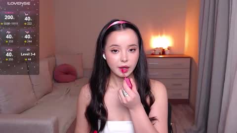 L I A online show from October 2025 04:35:02 PM