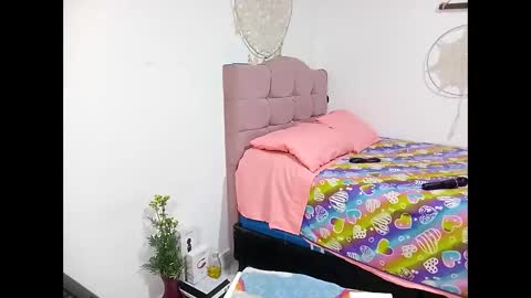 Lia online show from April 2026 01:30:02 AM