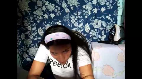 Lia online show from May 2026 03:42:02 PM